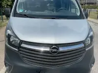Gebraucht Opel Vivaro 125 PS (91 kW) 2017 Silber Van / Kleinbus
