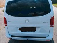 Gebraucht Mercedes V250 190 PS (139 kW) 2014 Weiß Van / Kleinbus