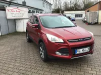 Usado Ford Kuga Trend 150 HP (110 kW) 2015 Vermelho SUV