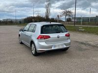 Gebraucht VW Golf VII 2015 Weiß Kleinwagen