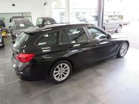 Gebraucht BMW 320 Advantage 190 PS (139 kW) 2019 Schwarz Kombi