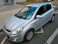 Gebraucht Hyundai i20 82 PS (60 kW) 2013 Grau Kleinwagen
