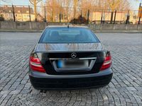 Gebraucht Mercedes C180 156 PS (114 kW) 2012 Schwarz Limousine