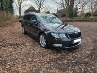 Gebraucht Skoda Superb Elegance 170 PS (125 kW) 2011 Braun Kombi