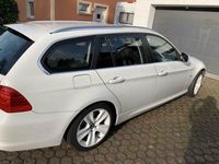 gebraucht BMW 320 i Touring Benzin Ed. Lifestyle AHK 8-fach