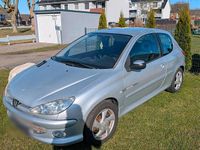 Gebraucht Peugeot 206 109 PS (80 kW) 2004 Silber Kleinwagen