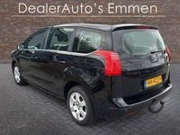 Gebraucht Peugeot 5008 Active 165 PS (121 kW) 2015 Schwarz Van / Kleinbus