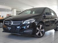 Gebraucht Mercedes B200 Urban 156 PS (114 kW) 2017 Nachtschwarz Van / Kleinbus