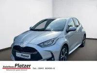 Neu Toyota Yaris 92 PS (67 kW) 2026 Silber Kleinwagen