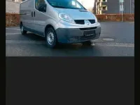 Gebraucht Renault Trafic 95 PS (69 kW) 2010 Silber Van / Kleinbus