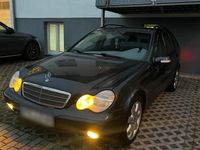 Gebraucht Mercedes C180 129 PS (94 kW) 2001 Blau Kombi