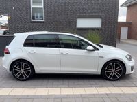 gebraucht VW Golf VII GTD, 8-fach bereift