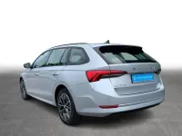 Gebraucht Skoda Octavia Ambition 150 PS (110 kW) 2023 Brillantsilber metallic Kombi