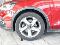 Gebraucht Ford Focus Active 125 PS (91 kW) 2019 Rubyrot Limousine