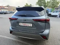 Gebraucht Toyota Highlander Luxury 248 PS (182 kW) 2021 Blau SUV