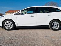 Gebraucht Ford Focus 125 PS (91 kW) 2016 Weiß Kombi