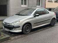 Gebraucht Peugeot 206 CC 109 PS (80 kW) 2002 Silber Cabrio