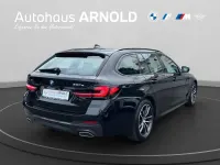 Gebraucht BMW 530e M Sport 292 PS (214 kW) 2023 Saphirschwarz Kombi