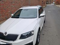 Gebraucht Skoda Octavia RS 2015 Weiß Kleinwagen