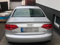 Gebraucht Audi A4 140 PS (102 kW) 2010 Silber Limousine