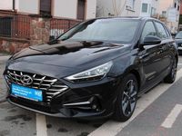 Gebraucht Hyundai i30 Trend 160 PS (117 kW) 2023 Schwarz Limousine