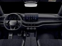 Neu Skoda Superb SportLine 204 PS (150 kW) 2025 Blau Kombi