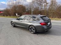 Gebraucht BMW 330 Sport Line 252 PS (185 kW) 2018 Andere farben Kombi