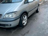 Gebraucht Opel Zafira 125 PS (91 kW) 2003 Silber Van / Kleinbus