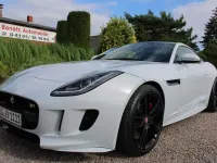 Używany Jaguar F-Type R 551 KM (405 kW) 2017 Biały Coupe