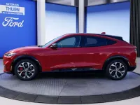 Gebraucht Ford Mustang Mach-E Premium 197 kW (269 PS) 2023 Rapid red metallic SUV