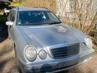 gebraucht Mercedes E240 Kombi