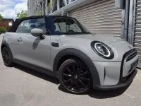 Gebraucht Mini Cooper Cabriolet Essential 136 PS (100 kW) 2021 Grau Cabrio