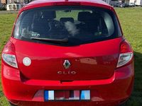 Gebraucht Renault Clio II Expression 75 PS (55 kW) 2009 Rot Limousine