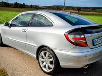 Gebraucht Mercedes CL220 150 PS (110 kW) 2008 Silber Coupé
