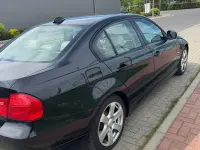 Gebraucht BMW 320 170 PS (125 kW) 2010 Schwarz Limousine