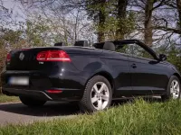 Używany VW Eos 160 KM (117 kW) 2011 Czarny Kabriolet