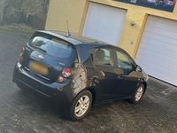 Gebraucht Chevrolet Aveo 101 PS (74 kW) 2012 Schwarz Kleinwagen