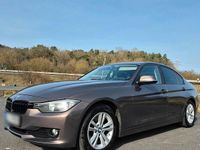 Usata BMW 320 163 CV (119 kW) 2012 Marrone Berlina