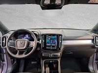 Neu Volvo XC40 Plus 163 PS (119 kW) 2026 Silber (aurora silver / metallic) SUV