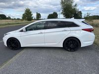 Gebraucht Hyundai i40 Premium 141 PS (103 kW) 2017 Weiß Kombi