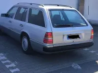Second-hand Mercedes E300 179 CP (131 kW) 1990 Argintiu Berlinǎ