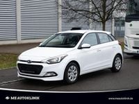 Gebraucht Hyundai i20 Trend 84 PS (61 kW) 2017 Weiß Kleinwagen