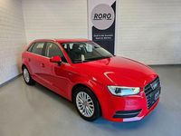 Gebraucht Audi A3 Ambiente 110 PS (80 kW) 2014 Rot Limousine