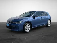 Gebraucht VW Golf VIII Life 150 PS (110 kW) 2025 Blau (anemonenblau metallic) Limousine
