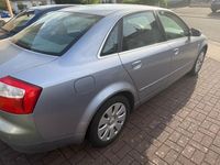 Używany Audi A4 131 KM (96 kW) 2003 Srebrny Sedan/Limuzyna
