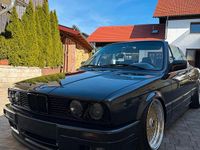 Gebraucht BMW 325 Cabriolet 170 PS (125 kW) 1992 Schwarz Cabrio