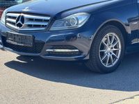 Gebraucht Mercedes C220 170 PS (125 kW) 2012 Blau Kombi