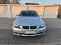 Gebraucht BMW 330 258 PS (189 kW) 2007 Silber Limousine