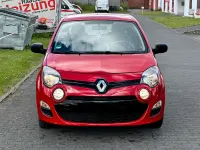 Gebraucht Renault Twingo Initiale Paris 75 PS (55 kW) 2013 Rot Kleinwagen