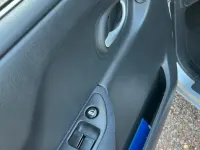 Gebraucht Opel Agila 60 PS (44 kW) 2006 Silber Kleinwagen